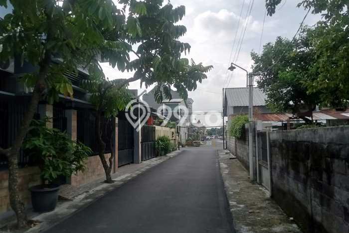 Rumah Modern Cantik 5 Kamar Bisa Langsung Pindah di Gentan Rumah Modern Cantik 5 Kamar Bisa Langsung Pindah di Gentan
