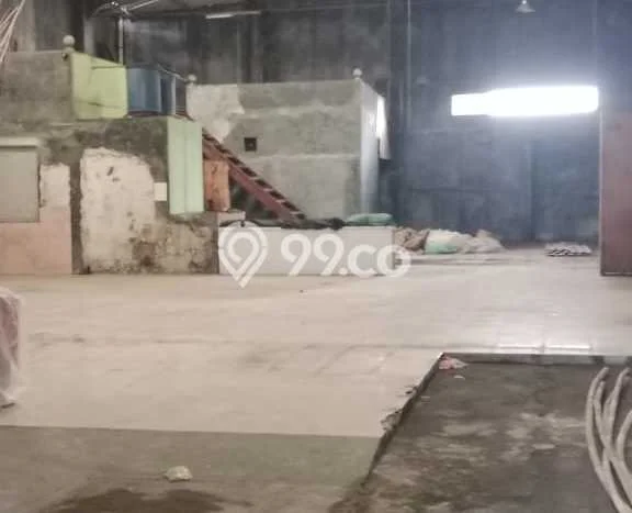 Unit Gudang Paling Strategis di Jebres Solo dengan LB 400m2 Unit Gudang Paling Strategis di Jebres Solo dengan LB 400m2