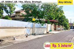 Kavling Tanah di Laweyan Dijual Luas 1020m2 Legalitas SHM Kavling Tanah di Laweyan Dijual Luas 1020m2 Legalitas SHM