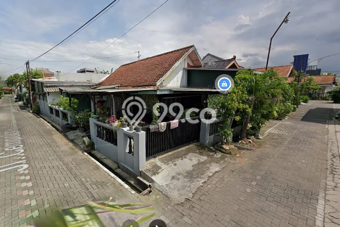 Hunian Cantik Modern Lb 180m2 di Semarang Barat, Semarang Hunian Cantik Modern Lb 180m2 di Semarang Barat, Semarang