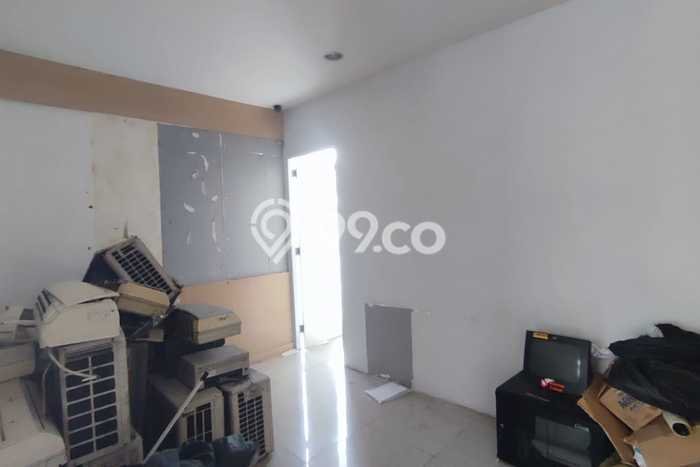 Kantor paling strategis disewakan di Pasar Kliwon Solo Kantor paling strategis disewakan di Pasar Kliwon Solo
