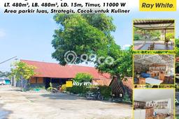 Unit Komersial Paling Strategis di Gilingan Solo dengan LB 480m2 Unit Komersial Paling Strategis di Gilingan Solo dengan LB 480m2