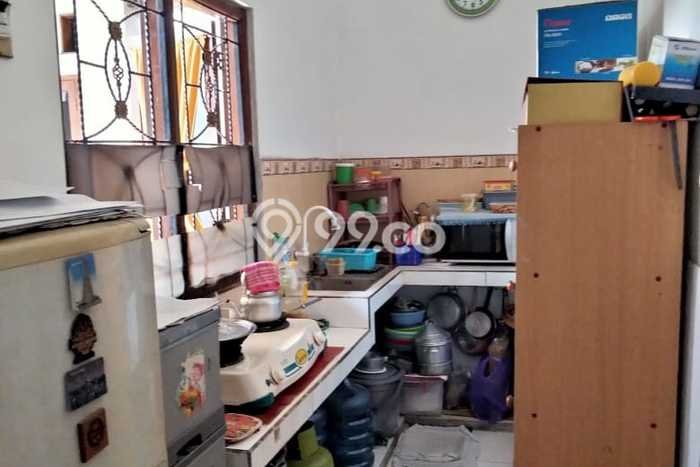 Investasi Kost Dijual di Colomadu, Karanganyar, Spesifikasi 11 KT, 11 KM, 377m2 Investasi Kost Dijual di Colomadu, Karanganyar, Spesifikasi 11 KT, 11 KM, 377m2