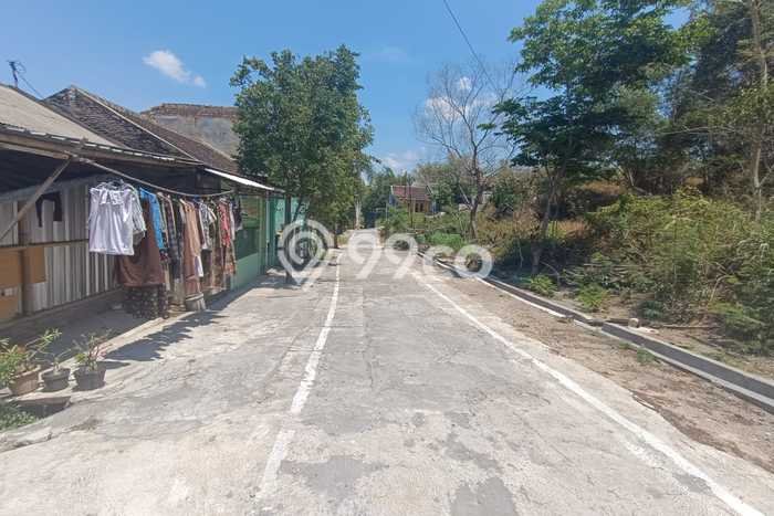Jual Rumah Bagus Siap Huni LB 100m2 di Gondangrejo, Karanganyar Jual Rumah Bagus Siap Huni LB 100m2 di Gondangrejo, Karanganyar
