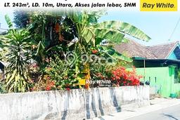 Tanah Dijual Lokasi Nusukan, Solo dengan Luas Tanah 243m2 dan Status SHM Tanah Dijual Lokasi Nusukan, Solo dengan Luas Tanah 243m2 dan Status SHM