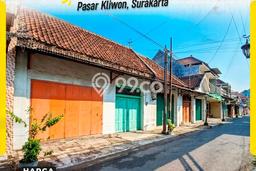 Tanah Kosong Dijual di Surakarta dengan Area 242m2 Tanah Kosong Dijual di Surakarta dengan Area 242m2