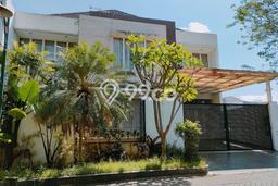 Rumah Mewah LB 500m2 Siap Huni Desain Elegan di Citraland, Surabaya Rumah Mewah LB 500m2 Siap Huni Desain Elegan di Citraland, Surabaya