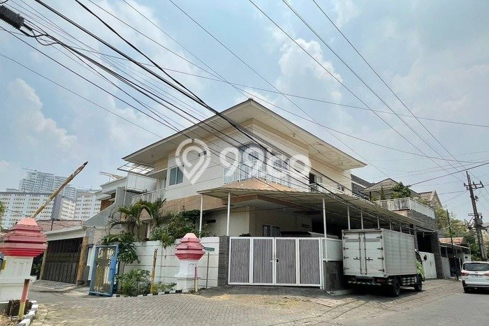 Jual Rumah Bagus Siap Huni LB 250m2 di Sukolilo, Surabaya Jual Rumah Bagus Siap Huni LB 250m2 di Sukolilo, Surabaya