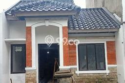Rumah Mungil Sedang Renovasi, Terima Rapih di Kota Wisata Rumah Mungil Sedang Renovasi, Terima Rapih di Kota Wisata