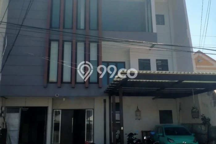 Hunian Elit dengan LT 300m2 & LB 750m2 Disewakan di Surabaya Hunian Elit dengan LT 300m2 & LB 750m2 Disewakan di Surabaya