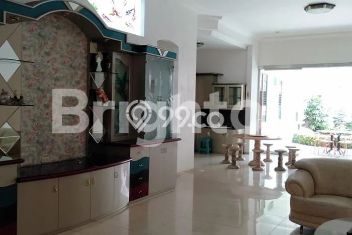 Dijual Rumah Mewah Megah Dengan View Cantik di Oro-Oro Dowo, Malang Dijual Rumah Mewah Megah Dengan View Cantik di Oro-Oro Dowo, Malang