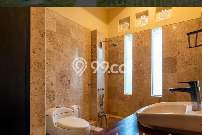 Rumah Modern LT 600m² Terawat di Kompleks Perumahan Sanur Kauh, Denpasar Rumah Modern LT 600m² Terawat di Kompleks Perumahan Sanur Kauh, Denpasar