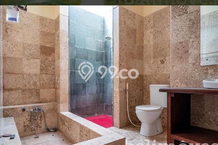 Rumah Modern LT 600m² Terawat di Kompleks Perumahan Sanur Kauh, Denpasar Rumah Modern LT 600m² Terawat di Kompleks Perumahan Sanur Kauh, Denpasar