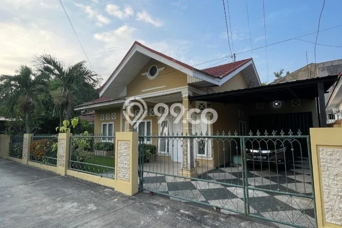 Rumah Strategis Modern Lb 167m2 di Tenayan Raya, Pekanbaru Rumah Strategis Modern Lb 167m2 di Tenayan Raya, Pekanbaru