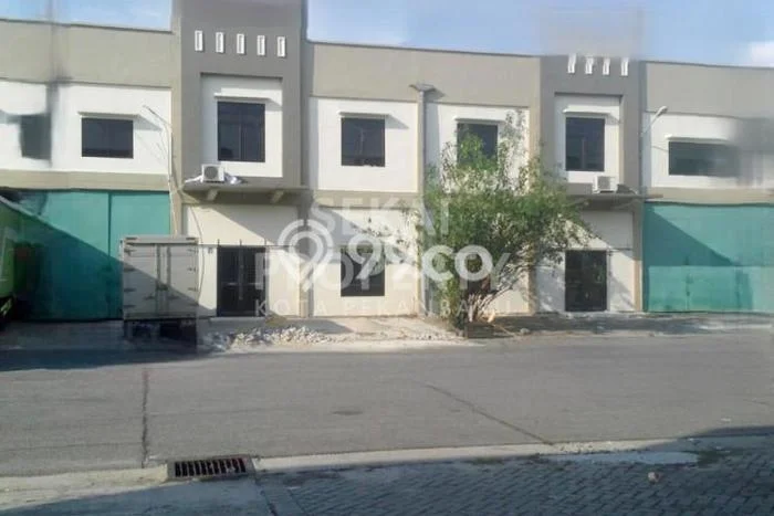 Unit Gudang Dijual di Payung Sekaki Pekanbaru Luas Tanah 1128m2, Luas Bangunan 1008m2 Unit Gudang Dijual di Payung Sekaki Pekanbaru Luas Tanah 1128m2, Luas Bangunan 1008m2