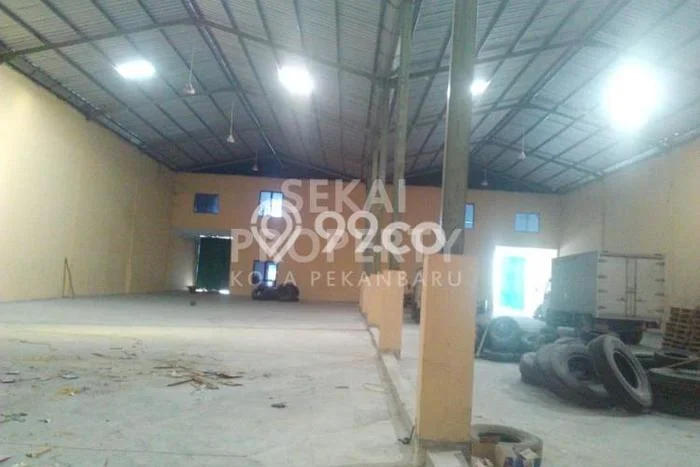 Unit Gudang Dijual di Payung Sekaki Pekanbaru Luas Tanah 1128m2, Luas Bangunan 1008m2 Unit Gudang Dijual di Payung Sekaki Pekanbaru Luas Tanah 1128m2, Luas Bangunan 1008m2