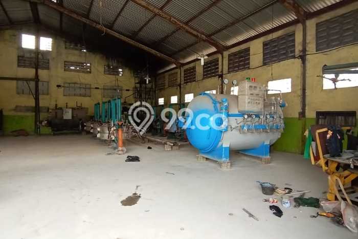 POTENSI BESAR! Gudang Kawasan Raya Serang, Luas 450m², Pusat Komersial POTENSI BESAR! Gudang Kawasan Raya Serang, Luas 450m², Pusat Komersial