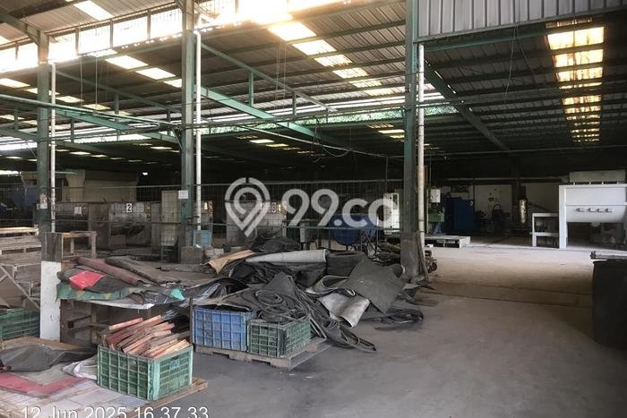 Pabrik Disewa di Tangerang dengan LB 8100m2 Area Komersial Ramai Pabrik Disewa di Tangerang dengan LB 8100m2 Area Komersial Ramai