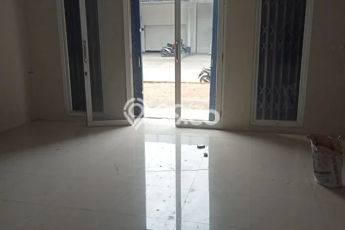 AREA PROSPEKTIF! Gudang Kawasan Cikupa Citra Raya, Luas 300m², Lokasi Premium AREA PROSPEKTIF! Gudang Kawasan Cikupa Citra Raya, Luas 300m², Lokasi Premium