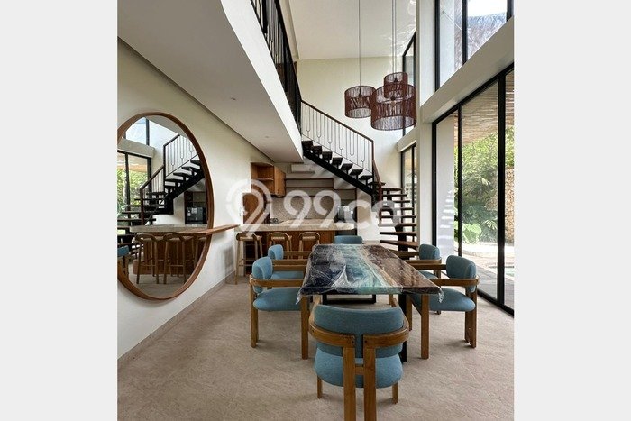 DIJUAL! Vila Kawasan , Luas 185m2m², Lokasi Strategis DIJUAL! Vila Kawasan , Luas 185m2m², Lokasi Strategis
