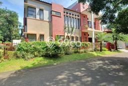Jual Rumah Luas Elegan Dengan View Eksklusif di Bintaro, Tangerang Selatan Jual Rumah Luas Elegan Dengan View Eksklusif di Bintaro, Tangerang Selatan