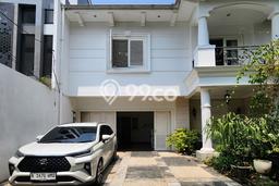 Siap Huni Hunian Elit 4 Kamar di Kebayoran Baru Dekat ke Mana Pun Siap Huni Hunian Elit 4 Kamar di Kebayoran Baru Dekat ke Mana Pun