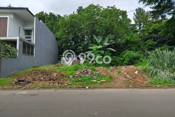 Tanah Komersial Dijual di BSD Tangerang Selatan 180m2 Tanah Komersial Dijual di BSD Tangerang Selatan 180m2