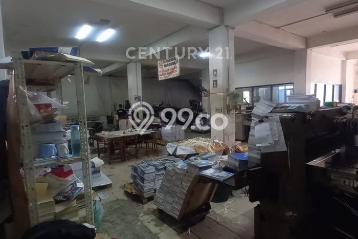 Dijual Ruko di Ciputat Tangerang Selatan LT 1040m2 / LB 729m2 Dijual Ruko di Ciputat Tangerang Selatan LT 1040m2 / LB 729m2