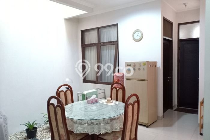 Jual Murah Rumah dengan Luas Tanah 123m2m² dan Luas Bangunan 170m2m² di Kawasan , Bandung Jual Murah Rumah dengan Luas Tanah 123m2m² dan Luas Bangunan 170m2m² di Kawasan , Bandung