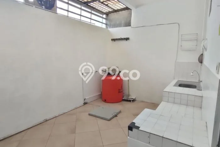 Ruko For Rent di Mekar Wangi, Luas 120m², Area Komersial, Akses Utama Ruko For Rent di Mekar Wangi, Luas 120m², Area Komersial, Akses Utama