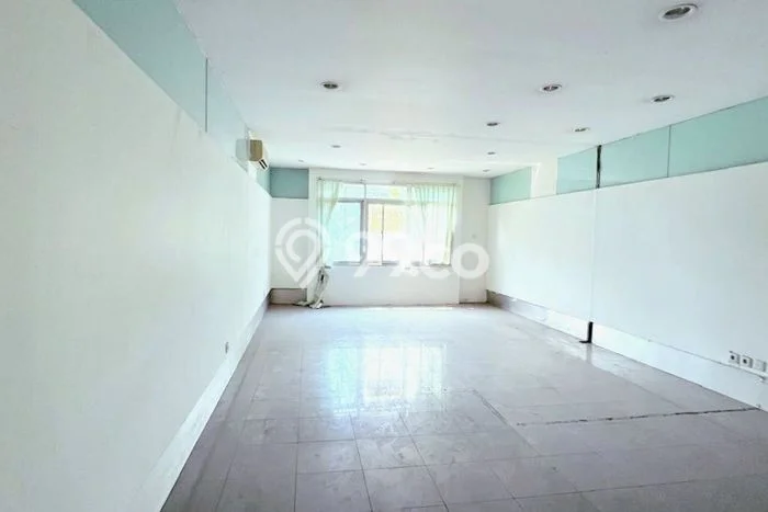 Ruko Disewa di Bandung dengan LB 180m2 Area Komersial Ramai Ruko Disewa di Bandung dengan LB 180m2 Area Komersial Ramai