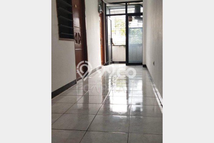 Komersial Dijual di Bandung LT 68m2 & LB 200m2 Lokasi Terbaik! Komersial Dijual di Bandung LT 68m2 & LB 200m2 Lokasi Terbaik!