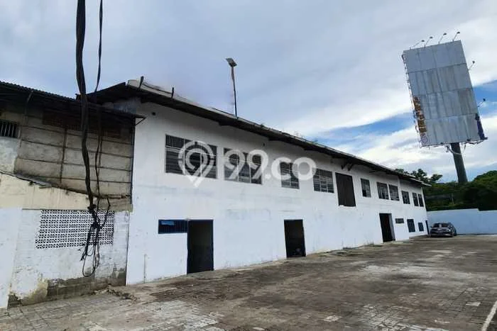 Lokasi Strategis! Dijual Gudang Bisnis di Kembangan, Jakarta Barat Kondisi Bagus Lokasi Strategis! Dijual Gudang Bisnis di Kembangan, Jakarta Barat Kondisi Bagus