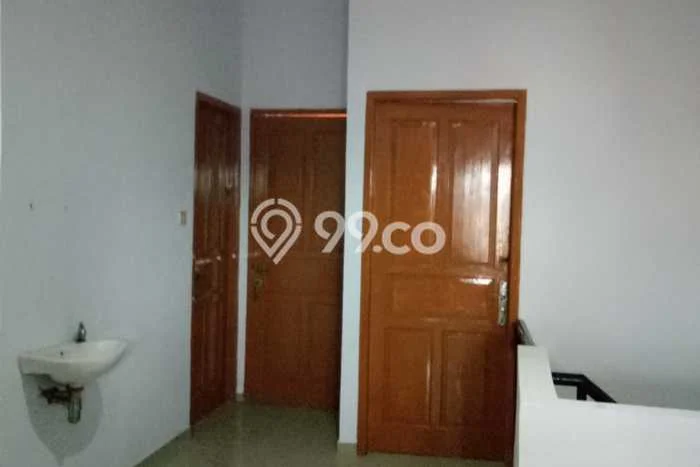 Jarang Ada! Rumah Sewa 5 Kamar Bagus Siap Huni Poris Jarang Ada! Rumah Sewa 5 Kamar Bagus Siap Huni Poris