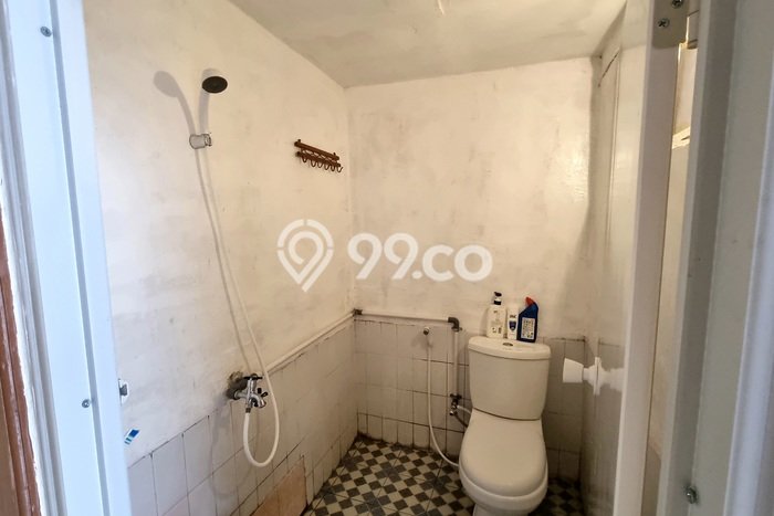 Rumah Eksklusif lokasi Pleburan, Semarang, Luas 300m2m² Bangunan 250m2m² Rumah Eksklusif lokasi Pleburan, Semarang, Luas 300m2m² Bangunan 250m2m²