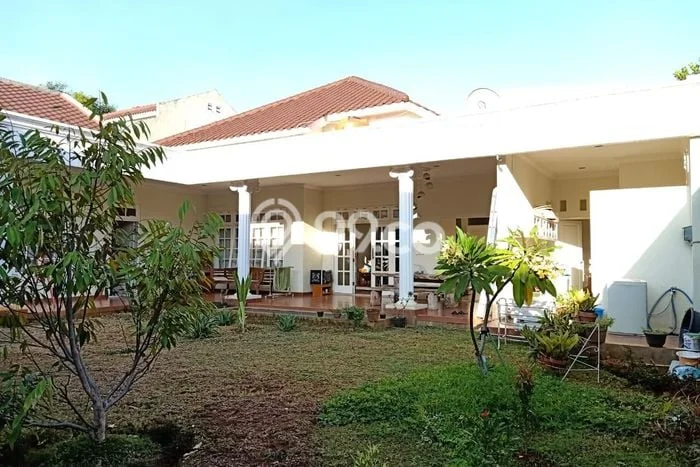 Hunian Elit LB 297m2 Siap Huni Desain Elegan di Jangli, Semarang Hunian Elit LB 297m2 Siap Huni Desain Elegan di Jangli, Semarang