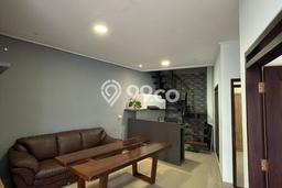 Disewakan! Rumah 4 Kamar Tidur &
3 Kamar Mandi di Sariwangi, Bandung Disewakan! Rumah 4 Kamar Tidur &
3 Kamar Mandi di Sariwangi, Bandung