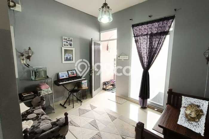 Dijual Hunian Rumah Terawat 3 KT di Sariwangi, Bandung Dijual Hunian Rumah Terawat 3 KT di Sariwangi, Bandung