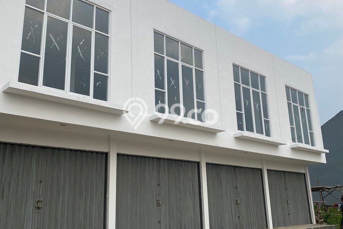Ruko 2 Lantai Cocok Buat Usaha Lingkungan Sudah Hidup Ruko 2 Lantai Cocok Buat Usaha Lingkungan Sudah Hidup