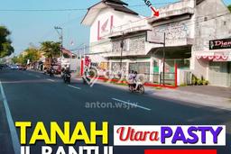 Tanah Kosong Dijual di Yogyakarta dengan Area 897m2 Tanah Kosong Dijual di Yogyakarta dengan Area 897m2