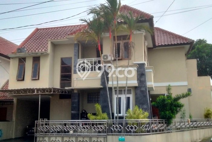 For Sale Rumah 5 Kamar Lokasi Ideal Bagus dan Strategis di Ngaglik For Sale Rumah 5 Kamar Lokasi Ideal Bagus dan Strategis di Ngaglik