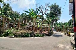 Tanah di Ngaglik, Sleman Luas 438m2 Dijual Segera Tanah di Ngaglik, Sleman Luas 438m2 Dijual Segera
