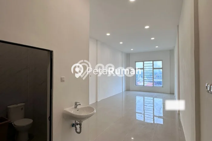Ruko For Rent di Medan Sunggal, Luas 224m², Area Potensial Ruko For Rent di Medan Sunggal, Luas 224m², Area Potensial