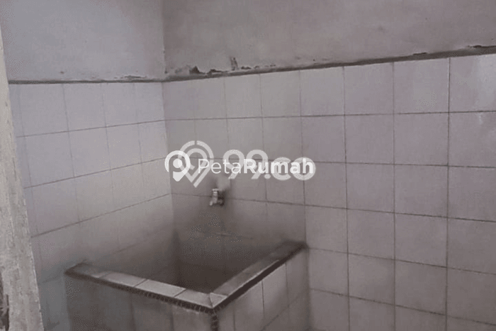 LOKASI STRATEGIS! Gudang Kawasan Deli Tua, Luas 555m², Pusat Bisnis LOKASI STRATEGIS! Gudang Kawasan Deli Tua, Luas 555m², Pusat Bisnis