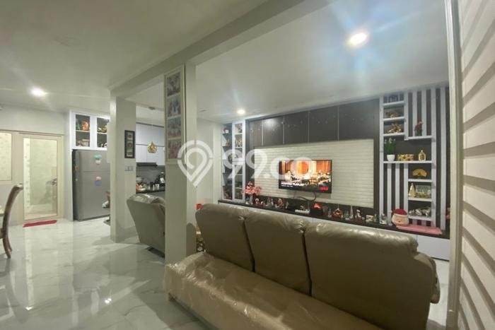 For Sale Rumah Mewah Exclusive di Pagedangan, Tangerang For Sale Rumah Mewah Exclusive di Pagedangan, Tangerang