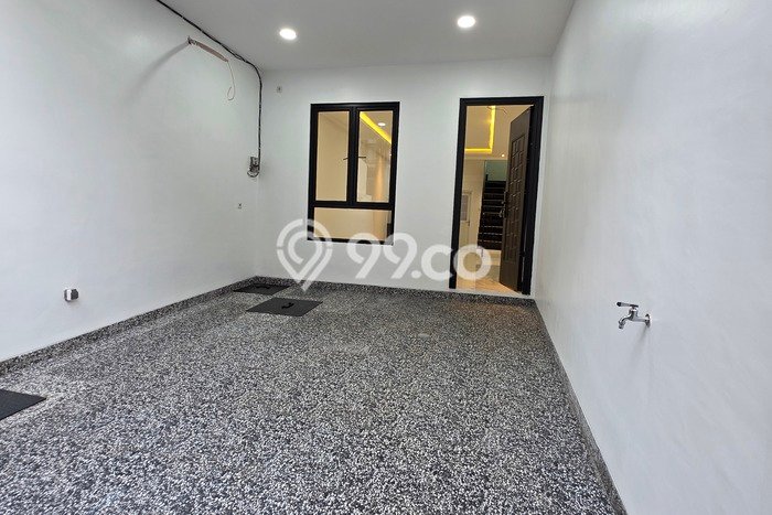 Rumah Luas Asri 3 KT Siap Huni di Duri Kepa Jakarta Barat Rumah Luas Asri 3 KT Siap Huni di Duri Kepa Jakarta Barat