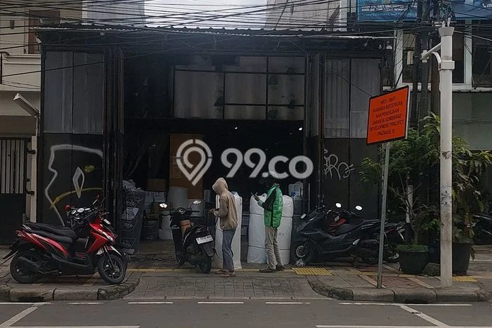 Tanah Investasi Dijual di Jakarta Pusat Punya Luas 240m2 Tanah Investasi Dijual di Jakarta Pusat Punya Luas 240m2