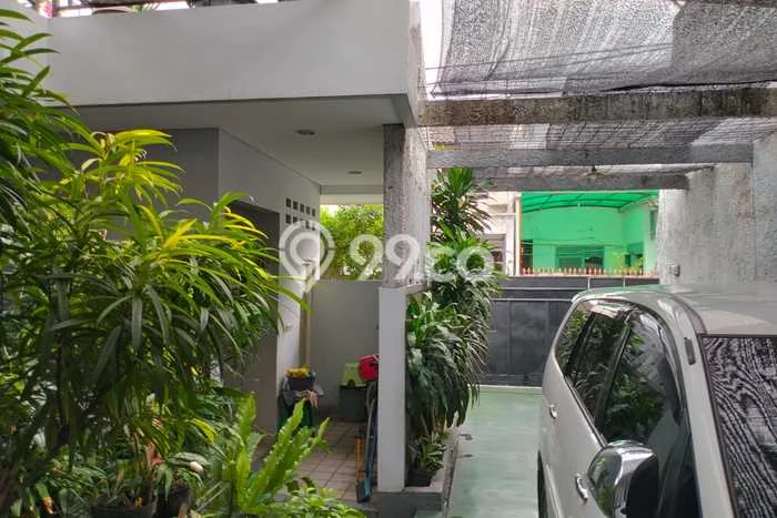 Rumah Luxury Modern Tanpa Renovasi di Rawamangun Jakarta Timur Rumah Luxury Modern Tanpa Renovasi di Rawamangun Jakarta Timur