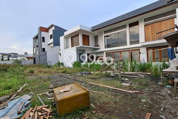 Kavling Tanah untuk Disewa di Seminyak Lahan Luas 600m2 Kavling Tanah untuk Disewa di Seminyak Lahan Luas 600m2