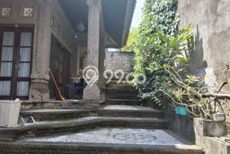 Disewakan! Rumah 3 Kamar Tidur &
3 Kamar Mandi di Kerobokan, Badung Disewakan! Rumah 3 Kamar Tidur &
3 Kamar Mandi di Kerobokan, Badung